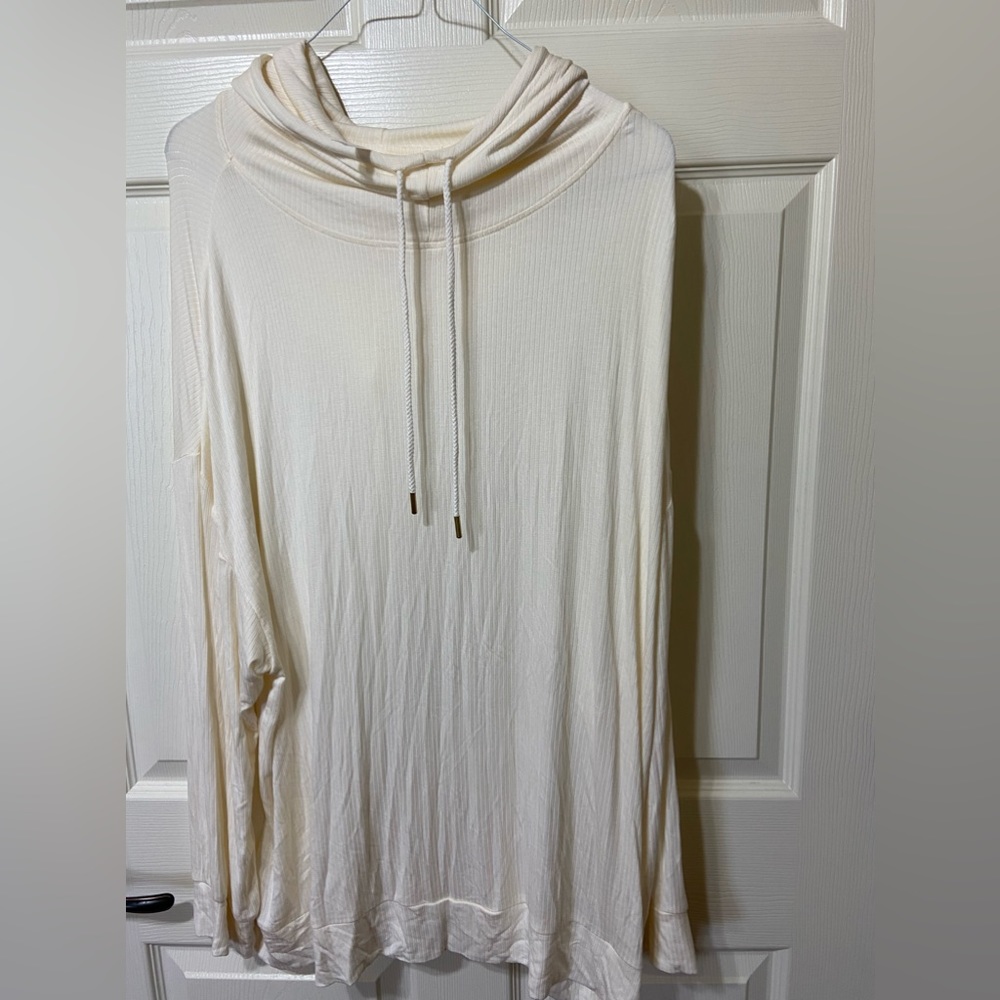 Fabletics Drawstring Hoodie Soft Light Comfy - image 1